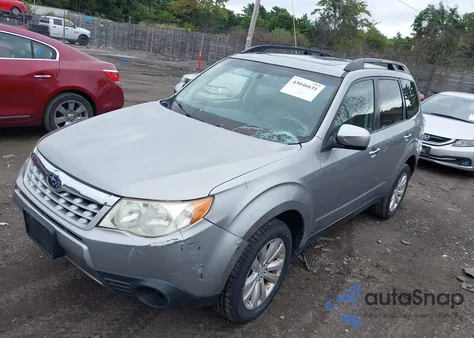 2011 Subaru Forester 2.5X Premium z USA, uszkodzony, nr VIN JF2SHADC6BH741884